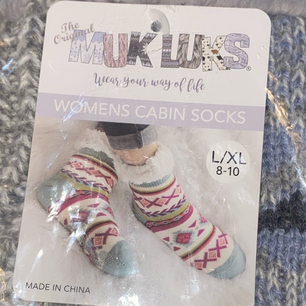 NWT 2 Pairs MUK LUKS Patterned Cabin Slipper Socks